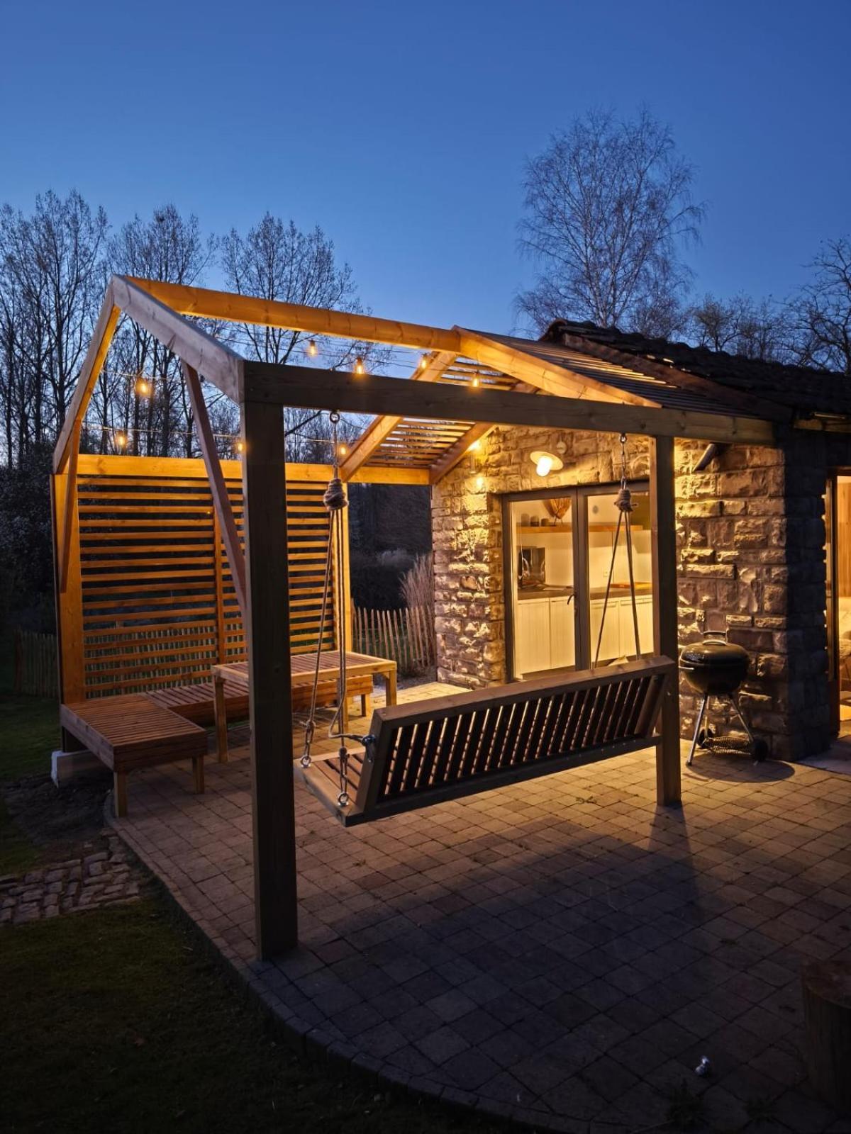 Out & Lodge Les Spirous Les Geronsarts Экстерьер фото